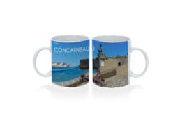 Mug personnalisé produit personnalisé Bretagne avec illustration de Concarneau, idéal pour souvenirs et boutiques touristiques.