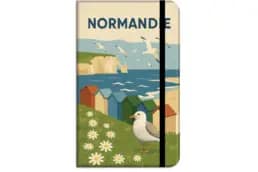 Carnet souvenir mer Normandie avec falaises, mouette et cabines de plage colorées