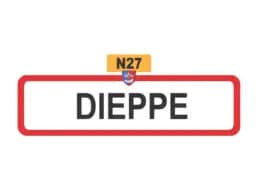 Magnet doming souvenir Dieppe représentant un panneau routier avec le nom de la ville