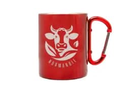 Mug métal rouge souvenir Normandie avec illustration de vache normande