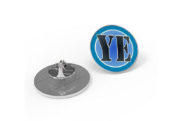 Pin's doming souvenir Île d'Yeu avec design bleu et inscription YE