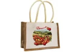 Sac en jute souvenir Normandie avec illustration de pommes et paysage normand