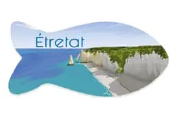 Sous-plat souvenir Étretat en forme de poisson avec illustration des falaises normandes