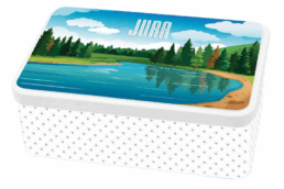 Boîte à sucre souvenir Jura illustrée d'un lac entouré de forêts