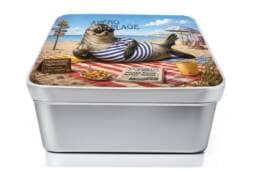 Boîte sucrette souvenir Nord avec phoque humoristique sur la plage