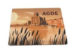 Magnet céramique rectangle souvenir Agde représentant la cathédrale Saint-Étienne et les quais
