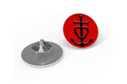 Pin's métal souvenir Camargue représentant la croix camarguaise sur fond rouge