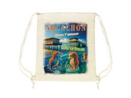 Sac pochon souvenir Arcachon avec hippocampes et cabane tchanquée