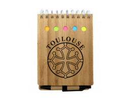 Calepin bambou souvenir Toulouse avec croix occitane
