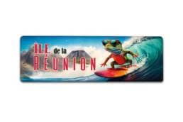 Magnet panorama souvenir Île de La Réunion avec margouillat faisant du surf