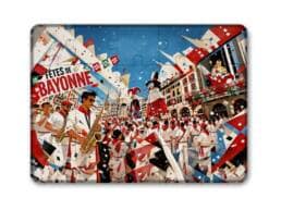 Magnet puzzle souvenir Fêtes de Bayonne avec musiciens, foule en blanc et rouge et géants traditionnels
