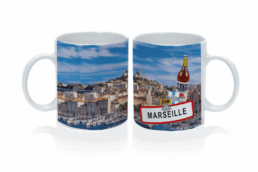 Mug standard souvenir Marseille illustré du Vieux-Port et de Notre-Dame de la Garde