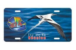 Plaque immatriculation métal souvenir Île de La Réunion avec paille-en-queue en vol