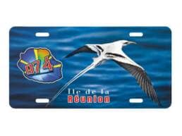 Plaque immatriculation métal souvenir Île de La Réunion avec paille-en-queue en vol