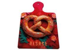 Sous-plat planche souvenir Alsace avec grand bretzel traditionnel