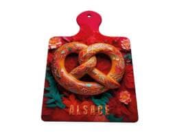 Sous-plat planche souvenir Alsace avec grand bretzel traditionnel
