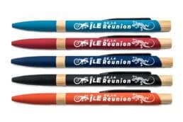 Stylo bois souvenir Île de La Réunion avec illustration de margouillat