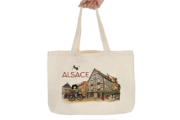 Tote bag souvenir Alsace avec village traditionnel et maisons à colombages