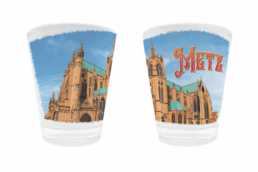 Verre à liqueur souvenir Metz décoré de la cathédrale Saint-Étienne